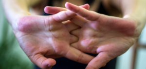 cracking knuckles, hand arthritis